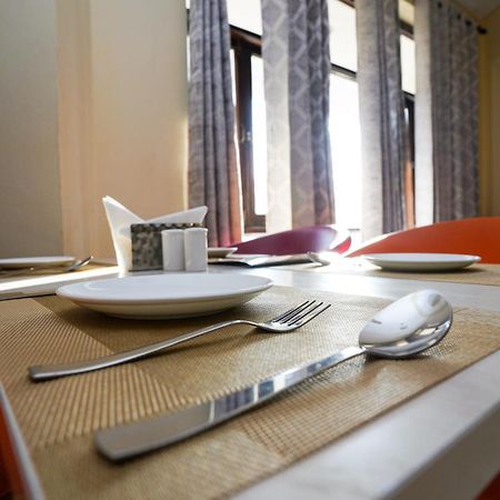 Hotel Neeraj Bhawan- Triveni Ghat Rishīkesh Zewnętrze zdjęcie