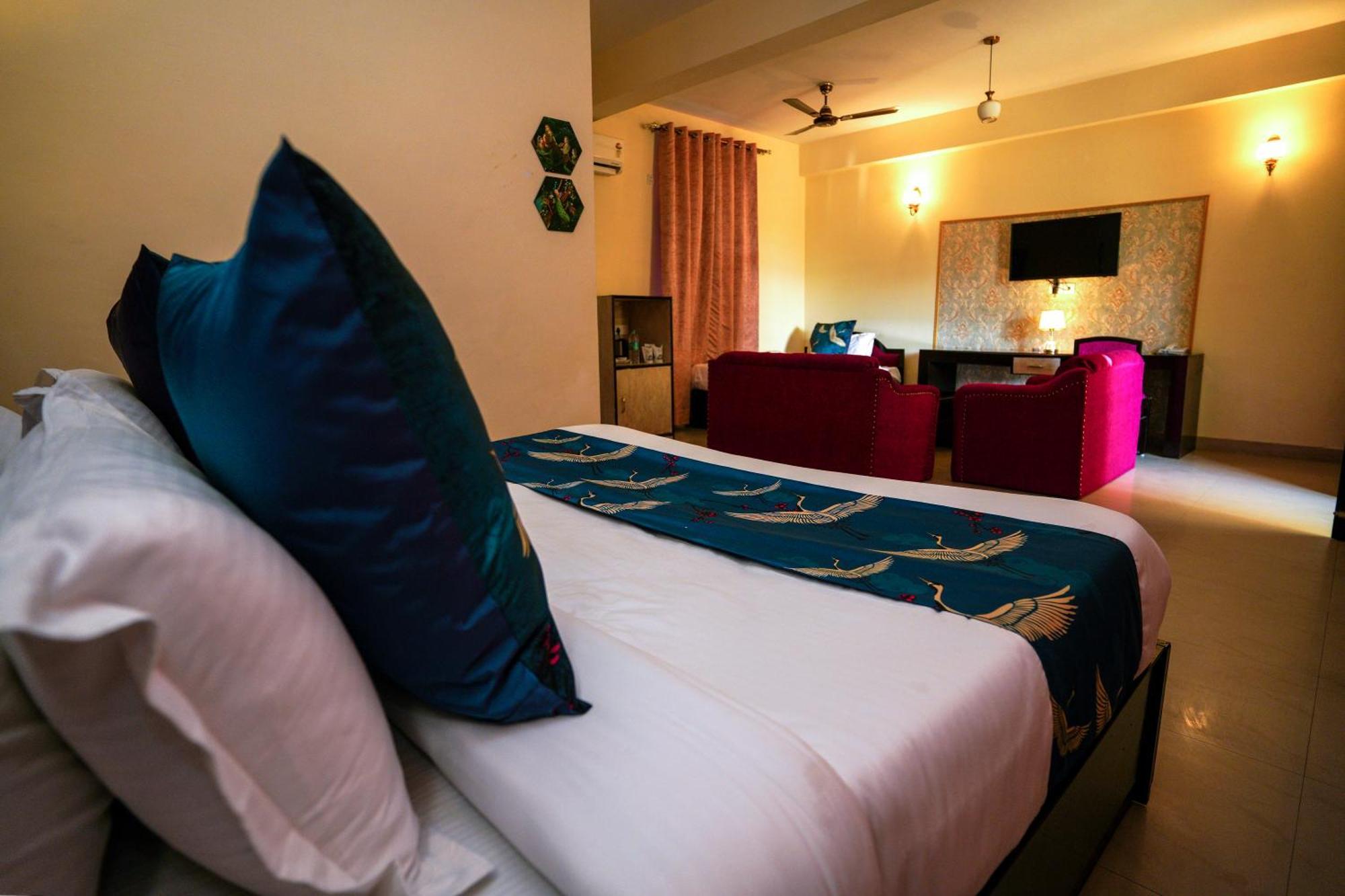 Hotel Neeraj Bhawan- Triveni Ghat Rishīkesh Zewnętrze zdjęcie