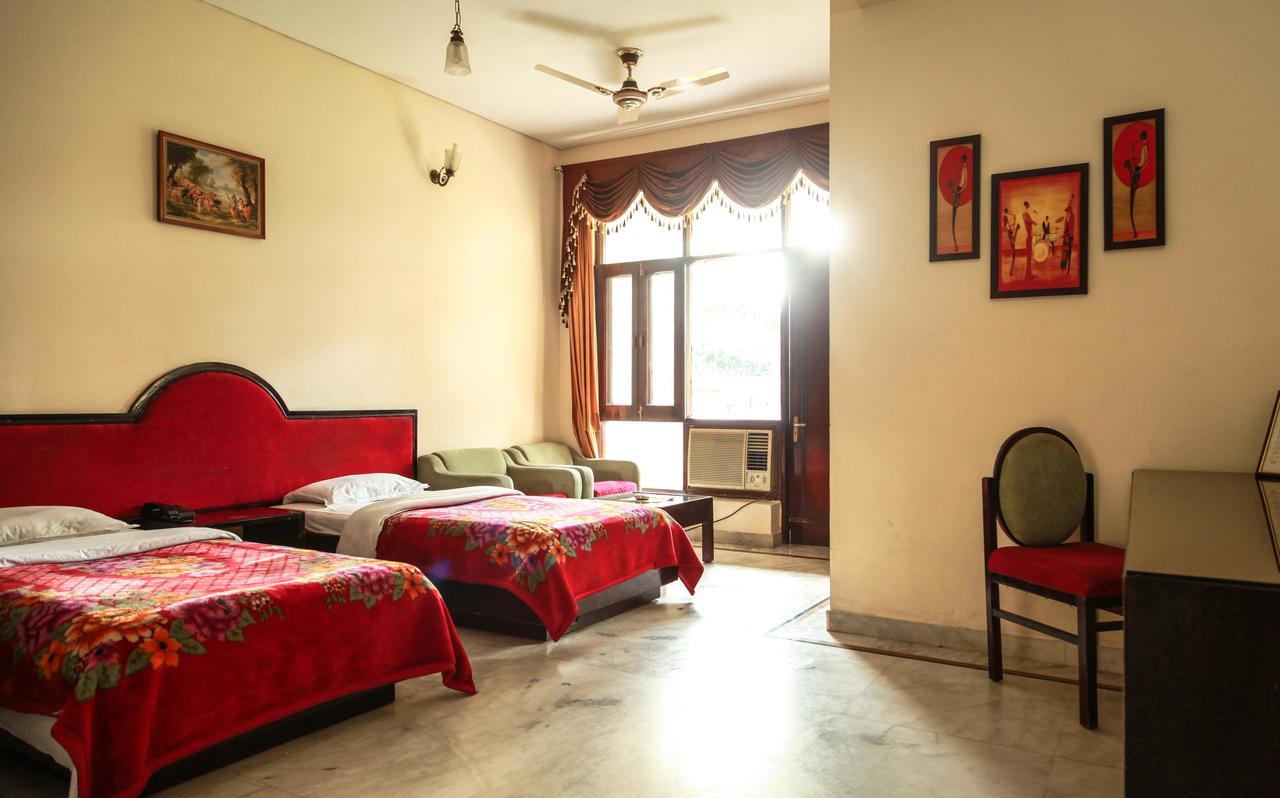 Hotel Neeraj Bhawan- Triveni Ghat Rishīkesh Zewnętrze zdjęcie